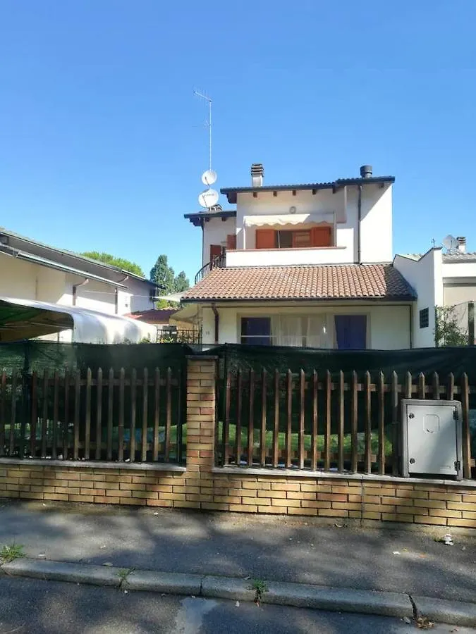 Charming House In Marina Di Ravenna With Fenced Garden Villa